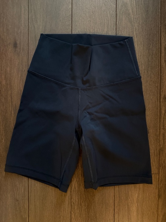 Pants - TNA Action navy bike shorts 7” XS